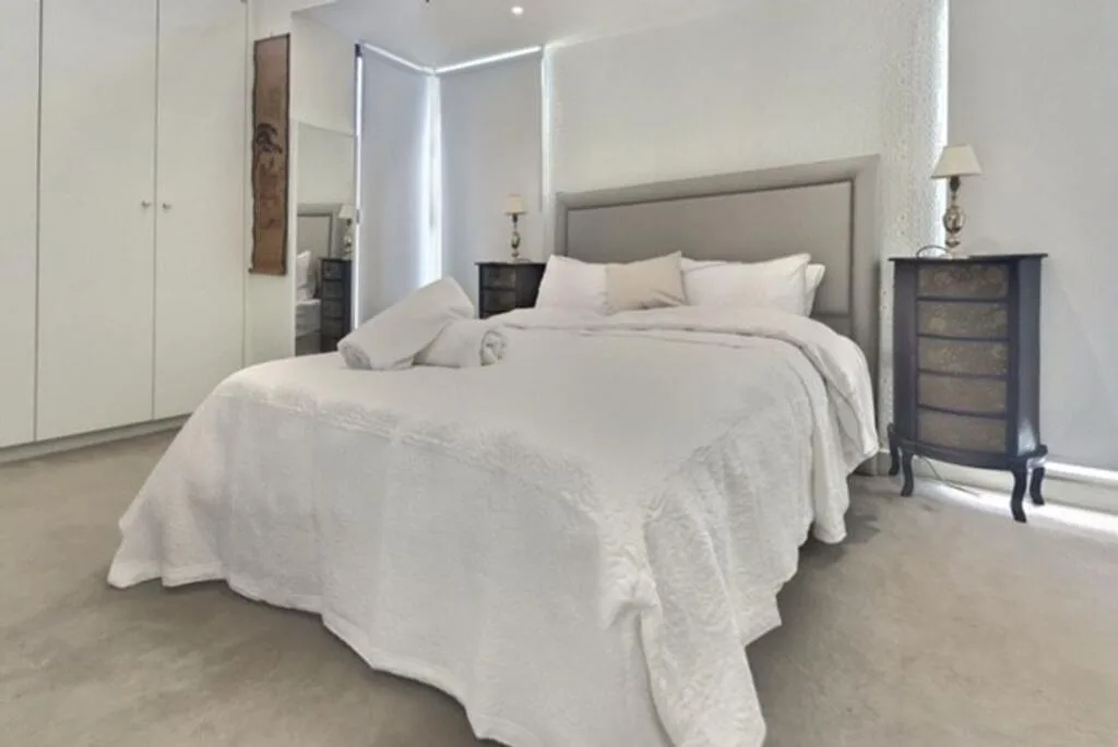 2 bedroom mews property for rent