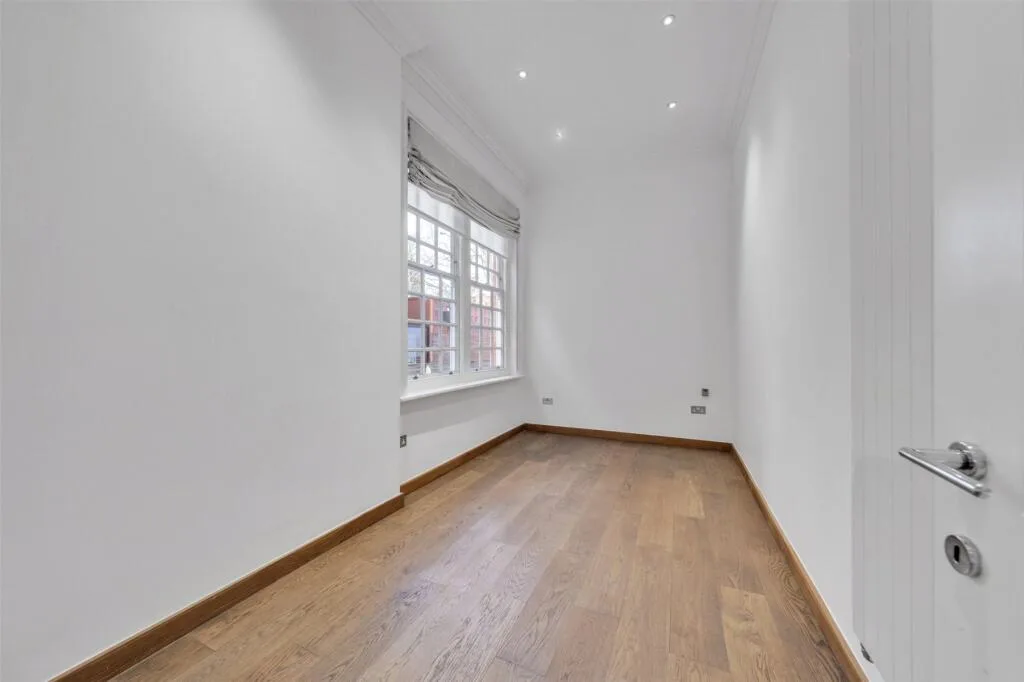 4 bedroom flat for rent
