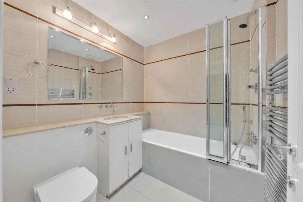 4 bedroom flat for rent