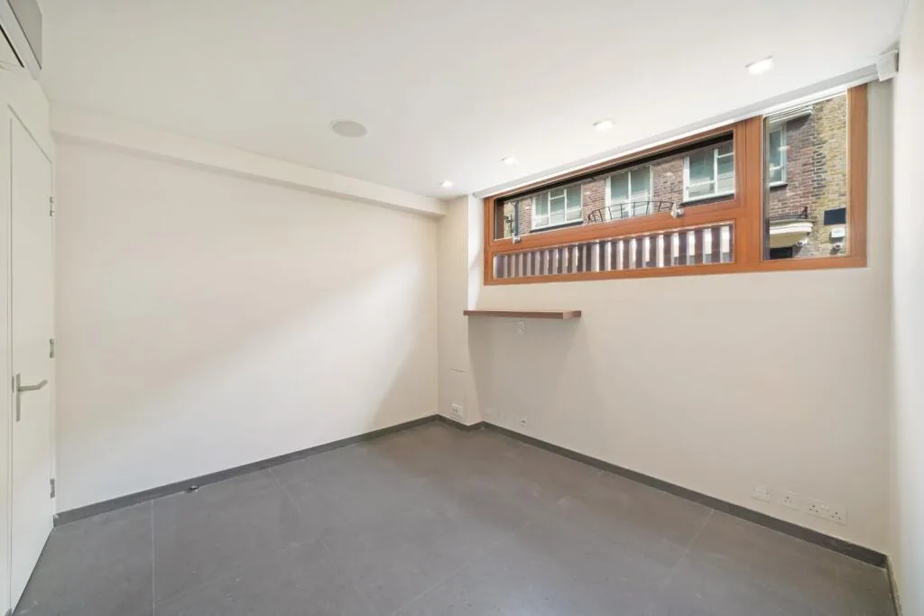 2 bedroom mews property for rent