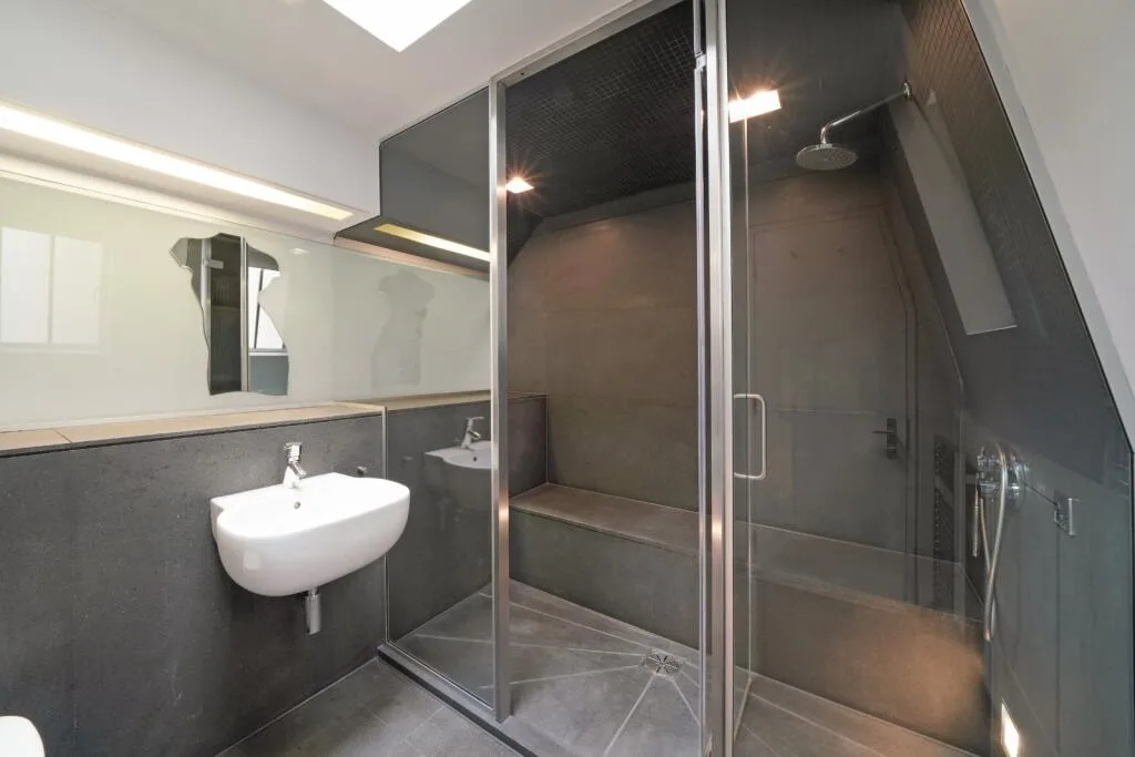 2 bedroom mews property for rent