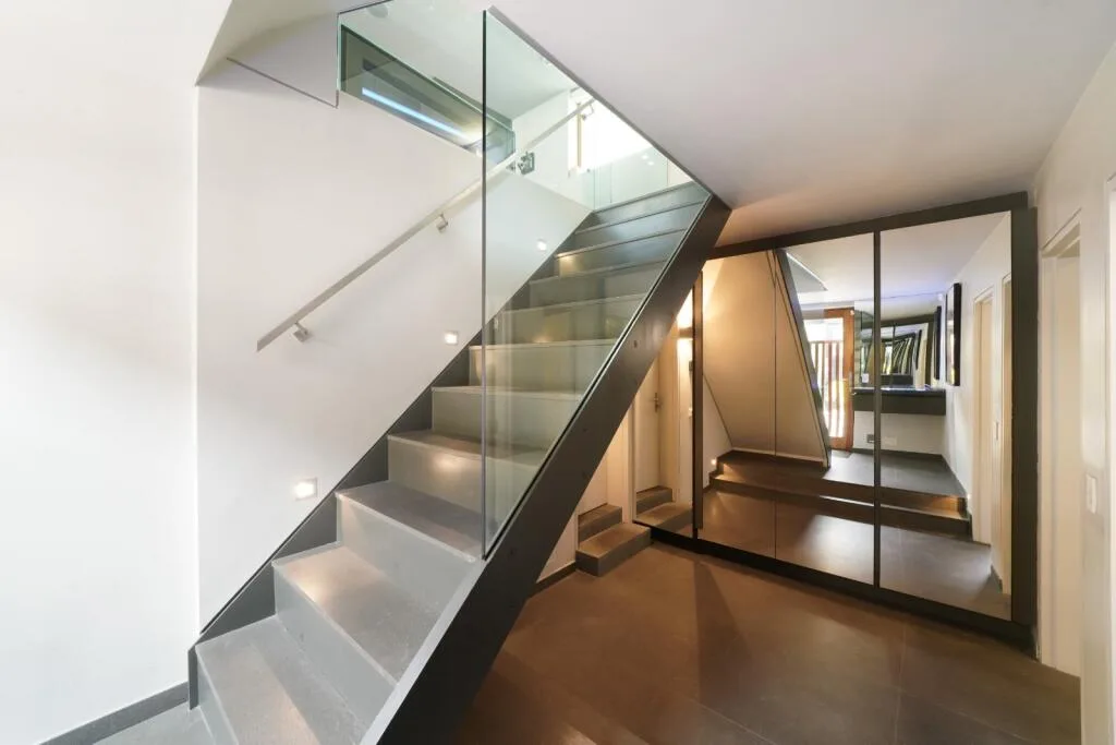 2 bedroom mews property for rent
