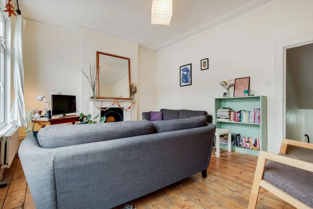 4 bedroom flat for rent