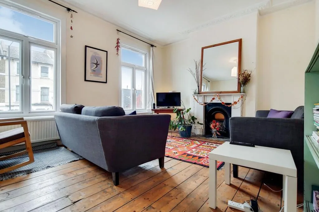 4 bedroom flat for rent
