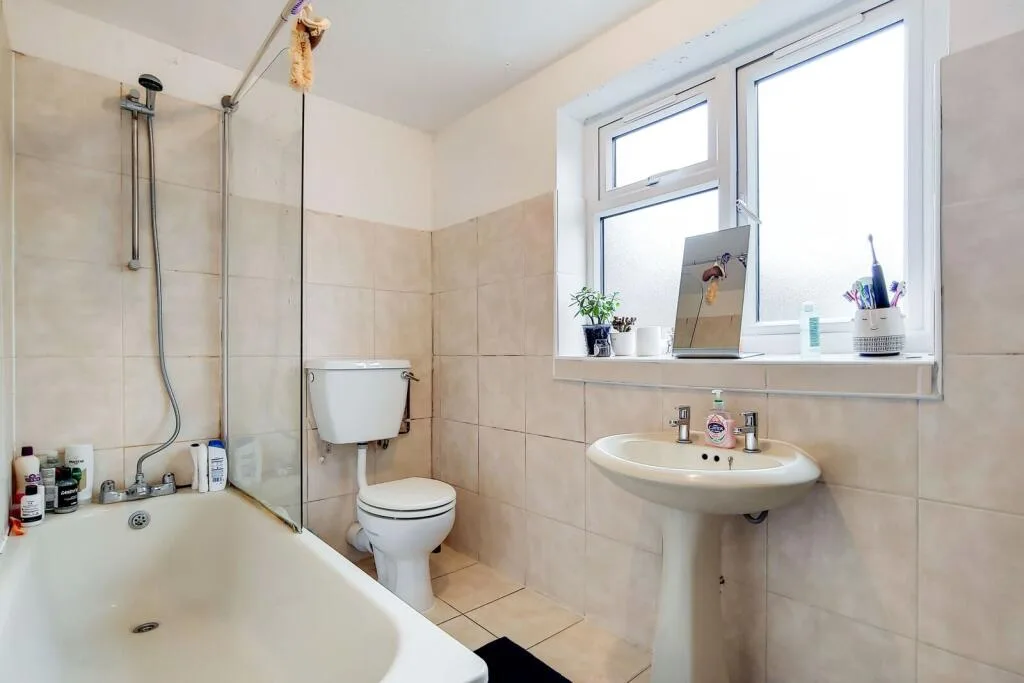 4 bedroom flat for rent