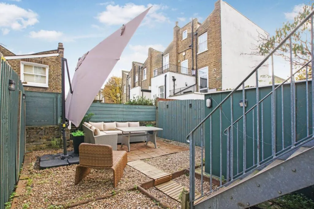 2 bedroom property for rent