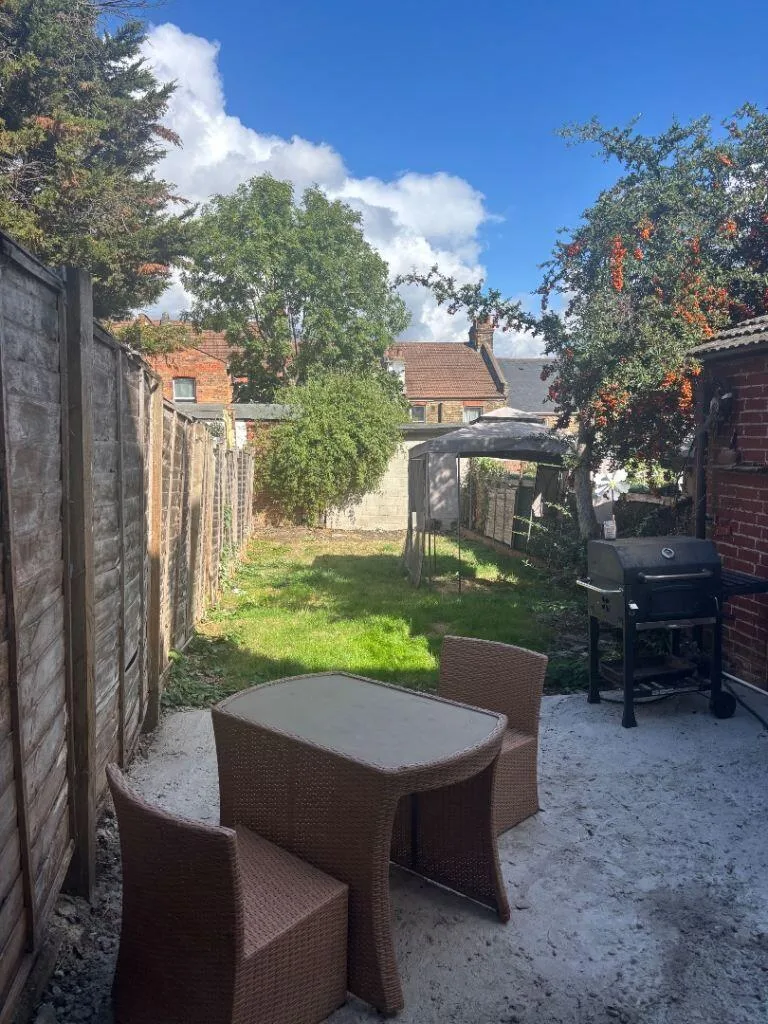 4 bedroom terraced house for rent