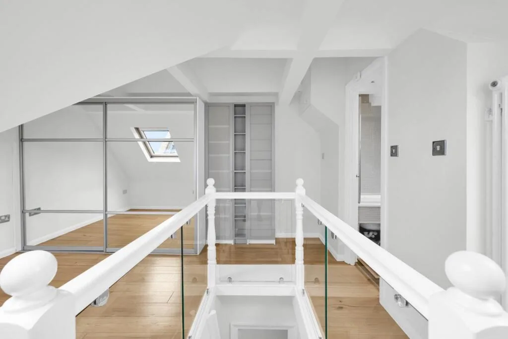 3 bedroom mews property for rent