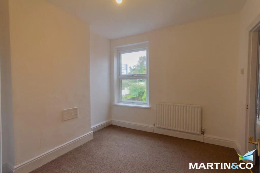 2 bedroom end of terrace house for rent