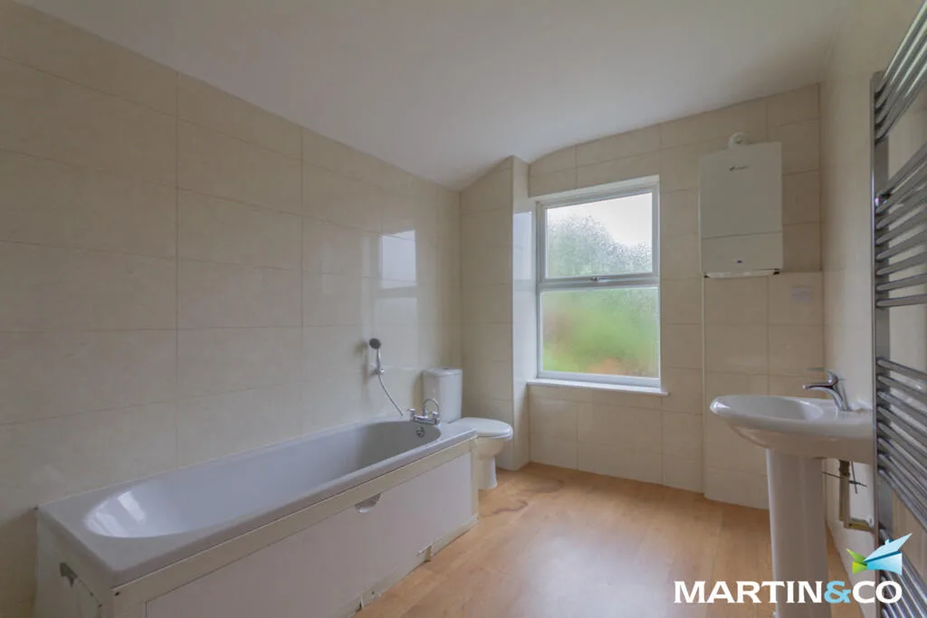 2 bedroom end of terrace house for rent