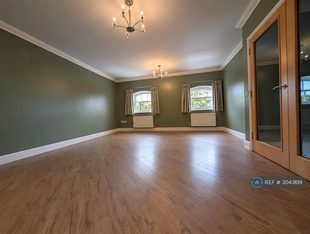 3 bedroom flat for rent