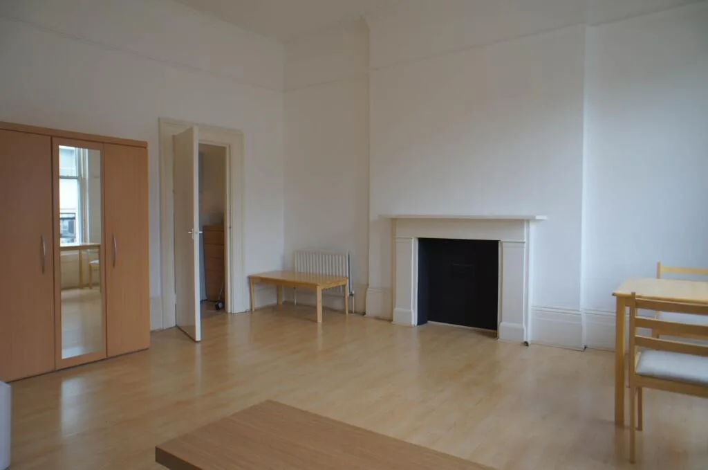 Studio flat for rent