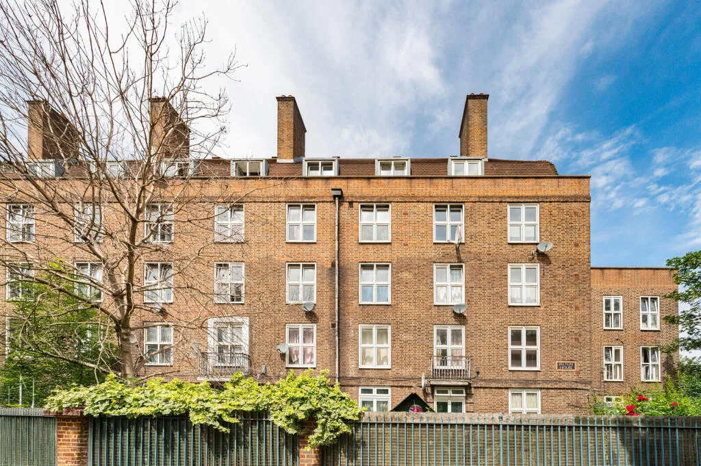 3 bedroom flat for rent