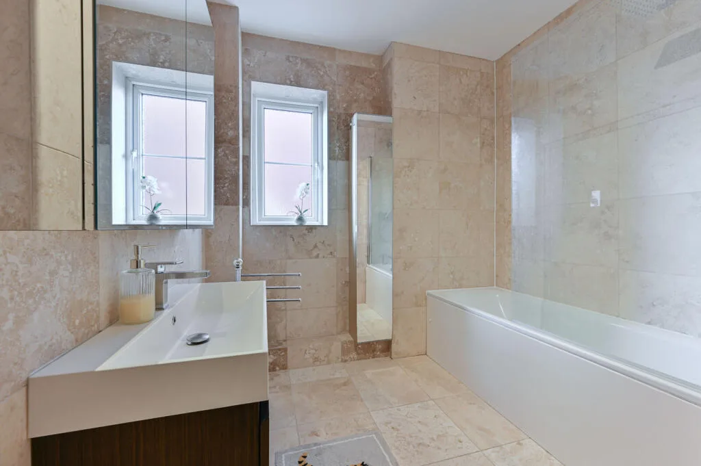 3 bedroom flat for rent