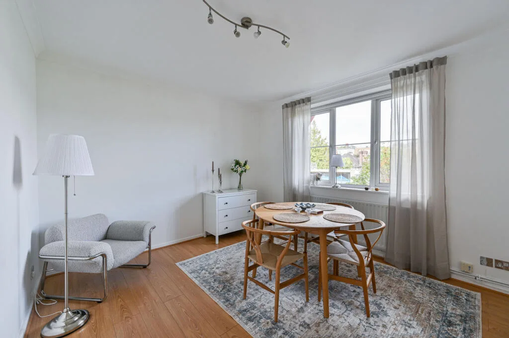 3 bedroom flat for rent