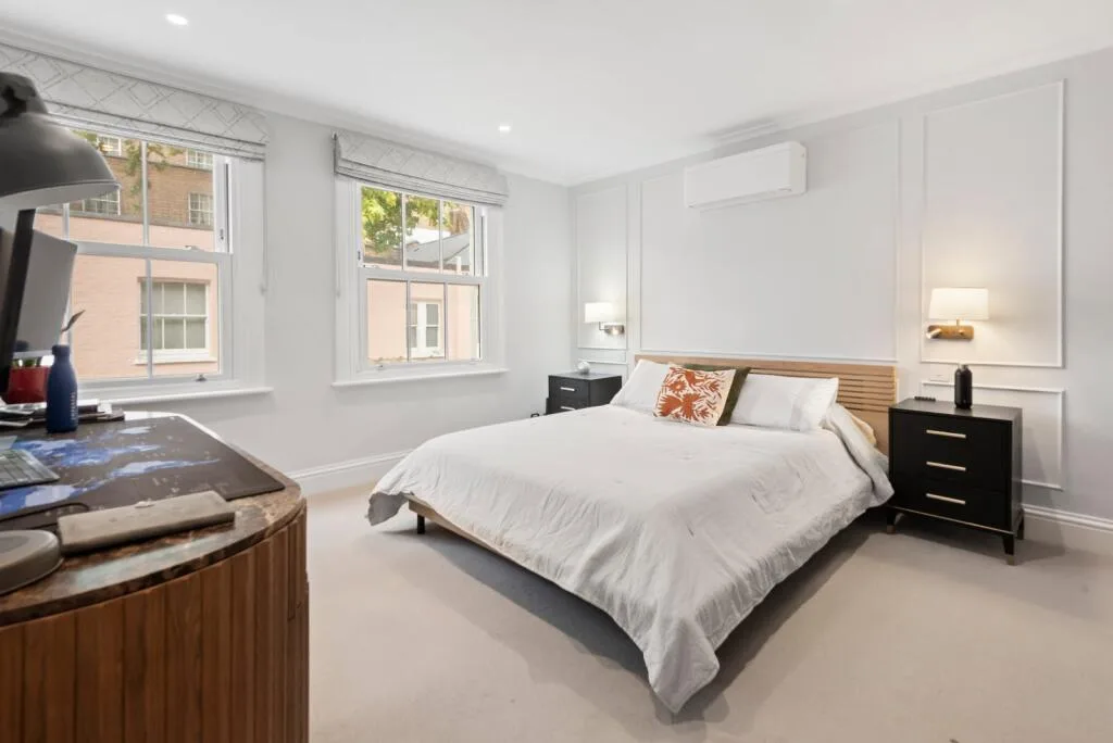 3 bedroom mews property for rent