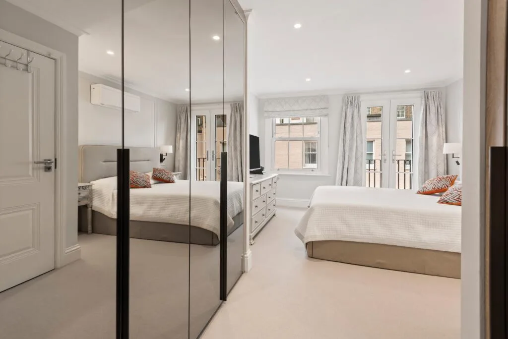 3 bedroom mews property for rent