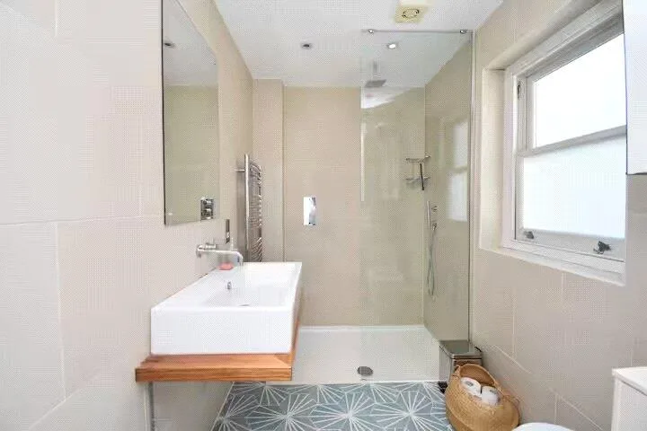 2 bedroom house for rent