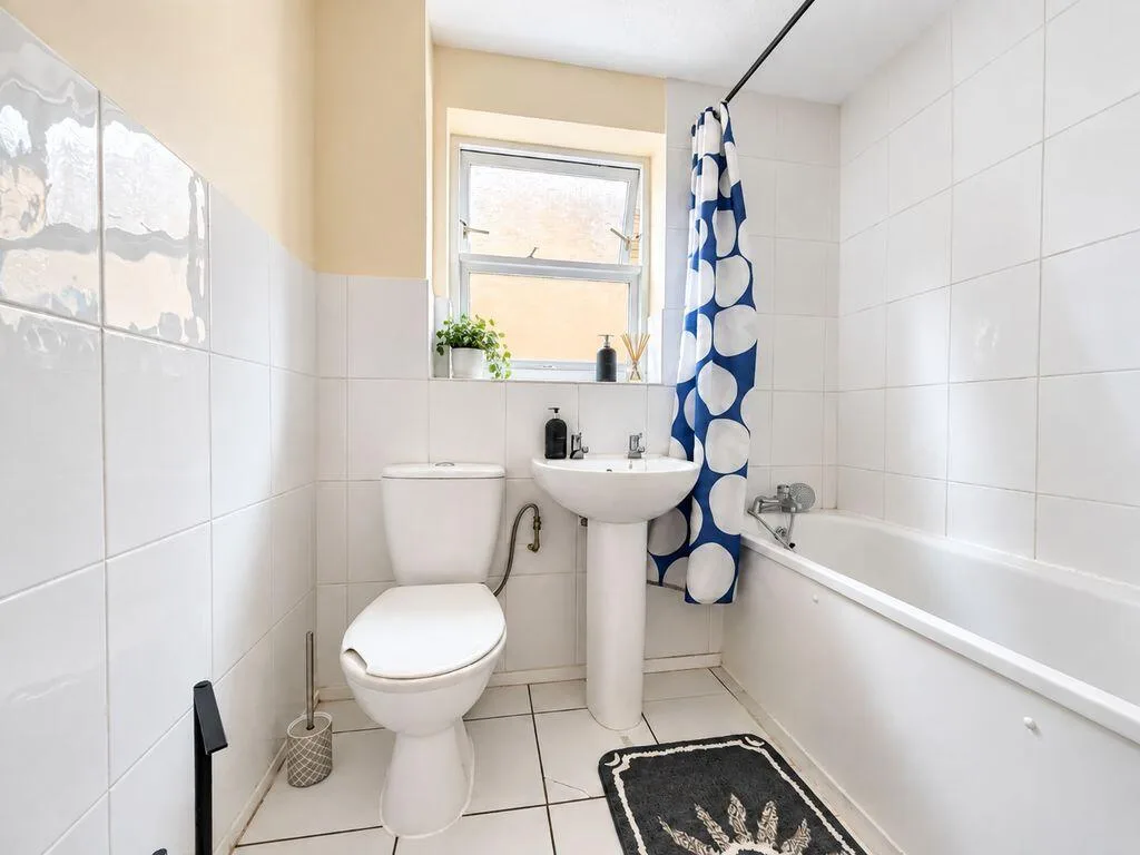 2 bedroom duplex for rent