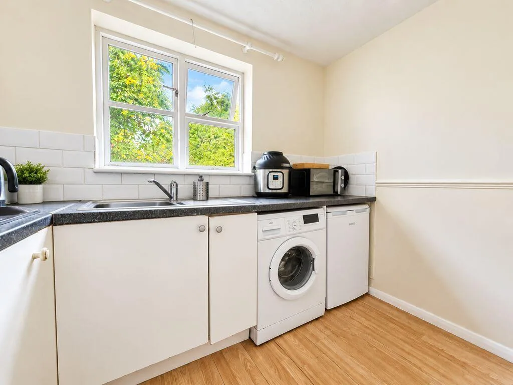 2 bedroom duplex for rent