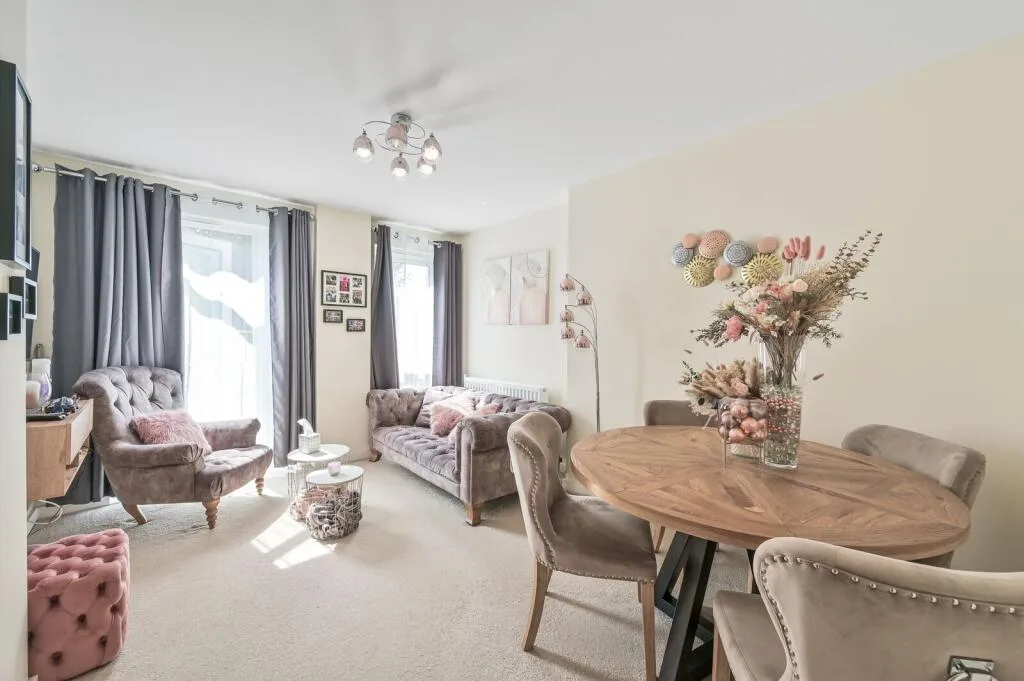 3 bedroom flat for rent