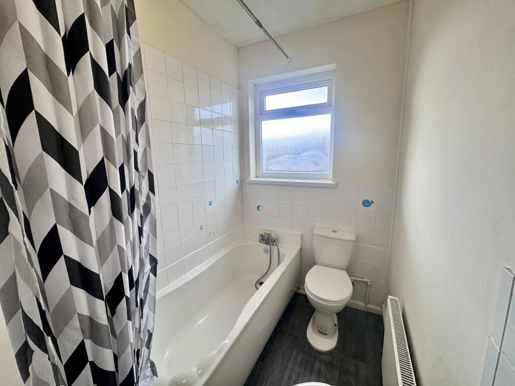 2 bedroom house for rent