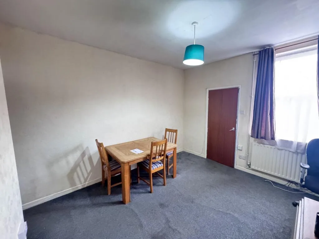 2 bedroom house for rent