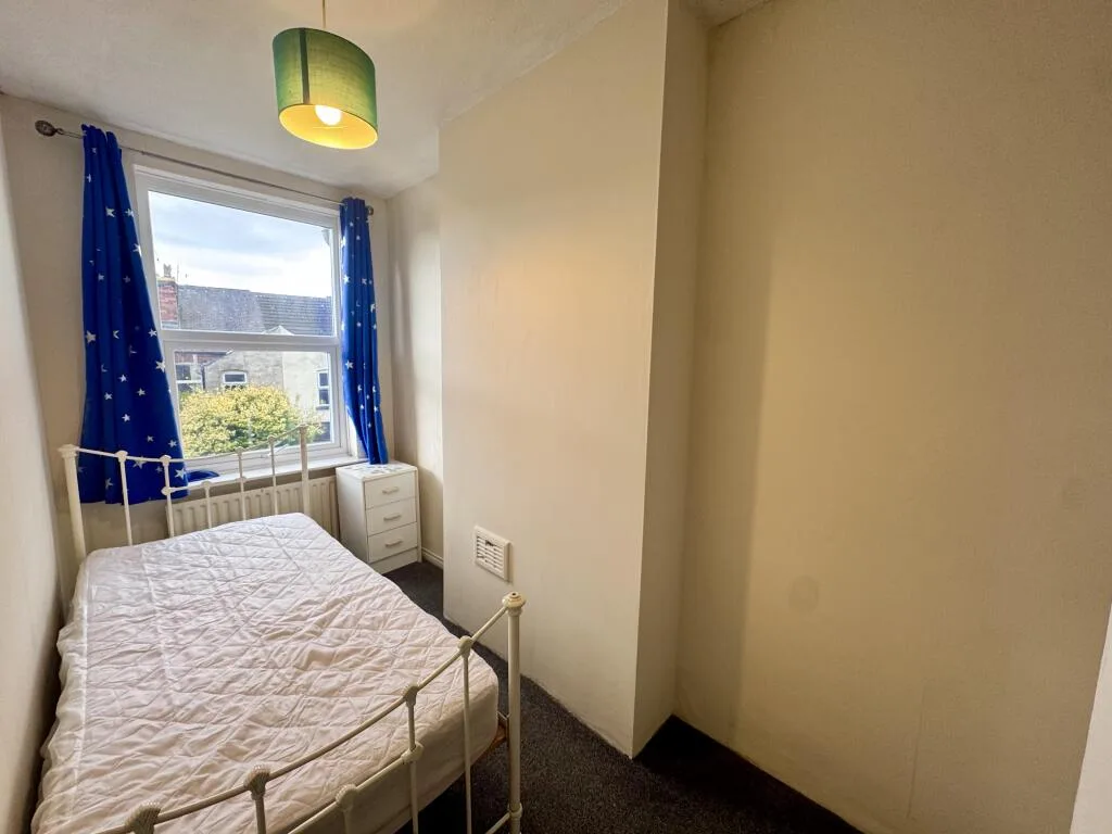 2 bedroom house for rent