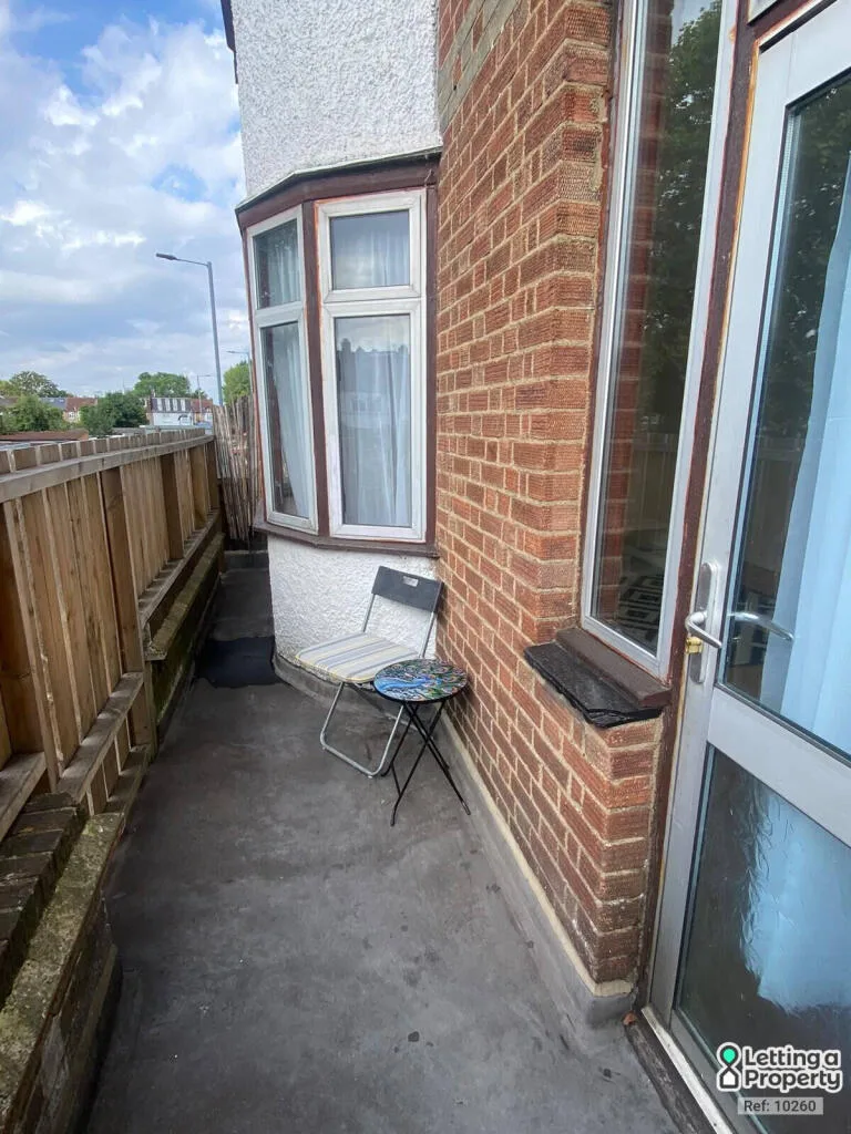 3 bedroom apartment for rent
