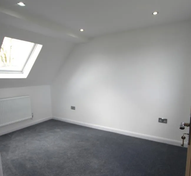 5 bedroom terraced house for rent