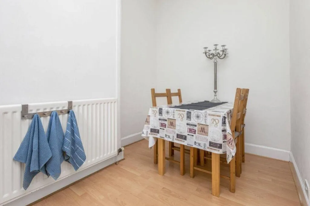 3 bedroom flat for rent