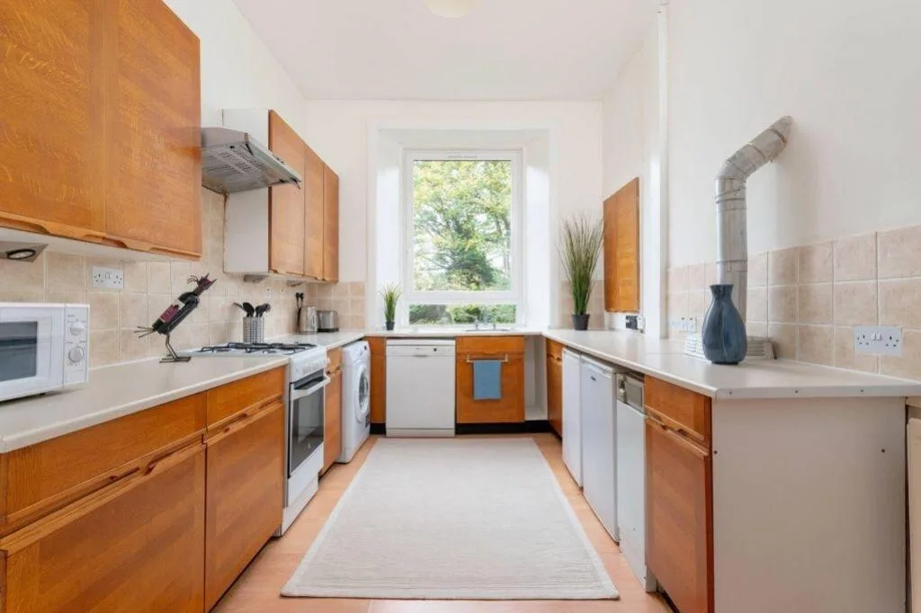 3 bedroom flat for rent