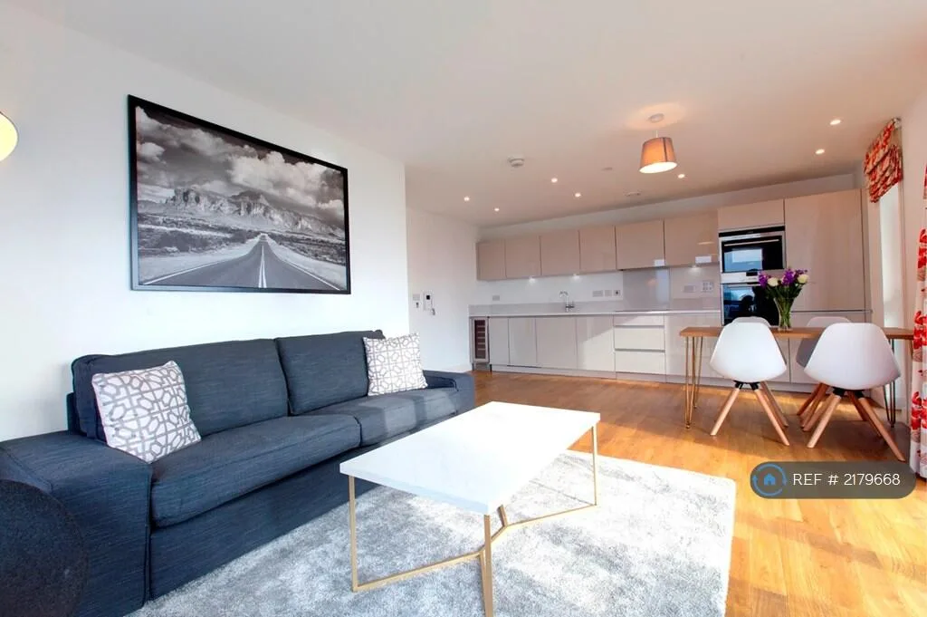 3 bedroom flat for rent