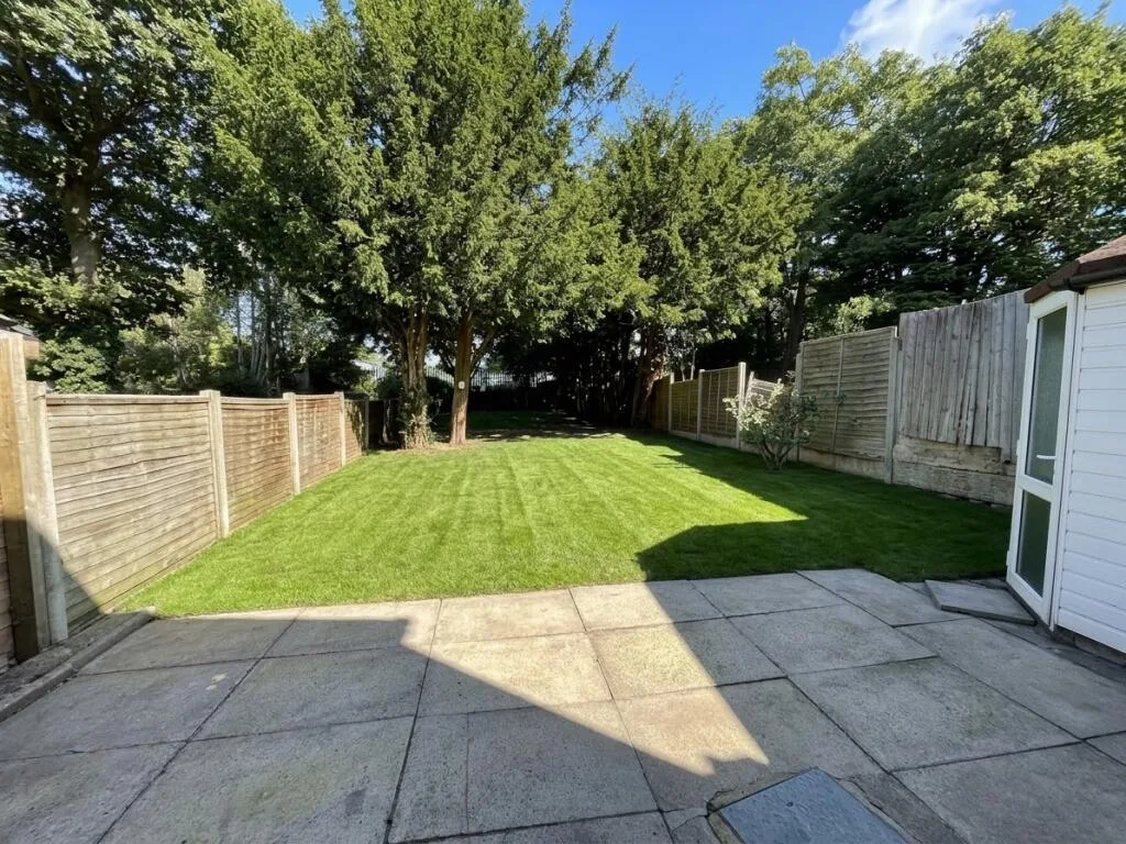 3 bedroom semi-detached house for rent