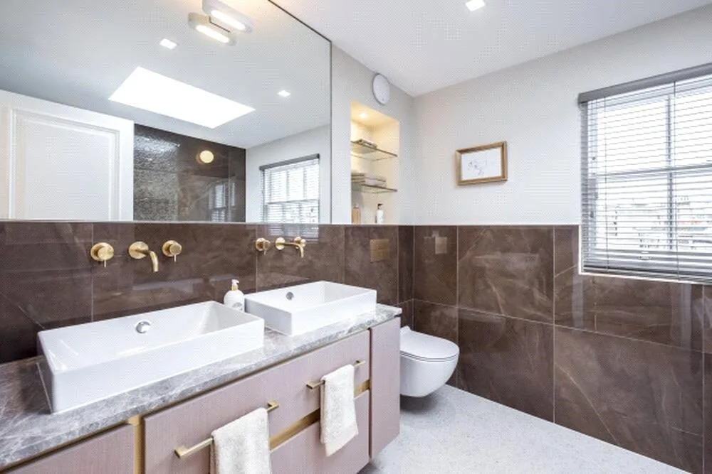 4 bedroom terraced house for rent