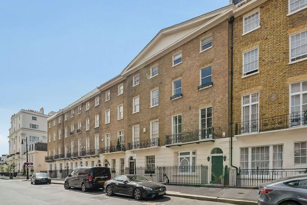 6 bedroom house for rent
