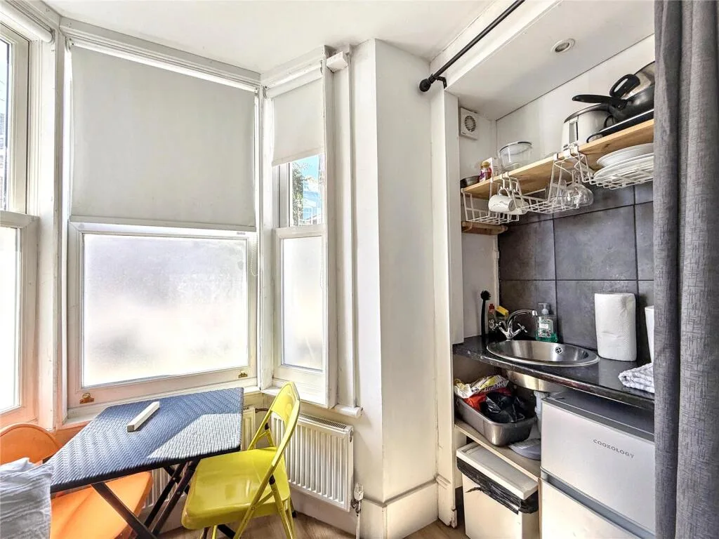 Studio apartment for rent