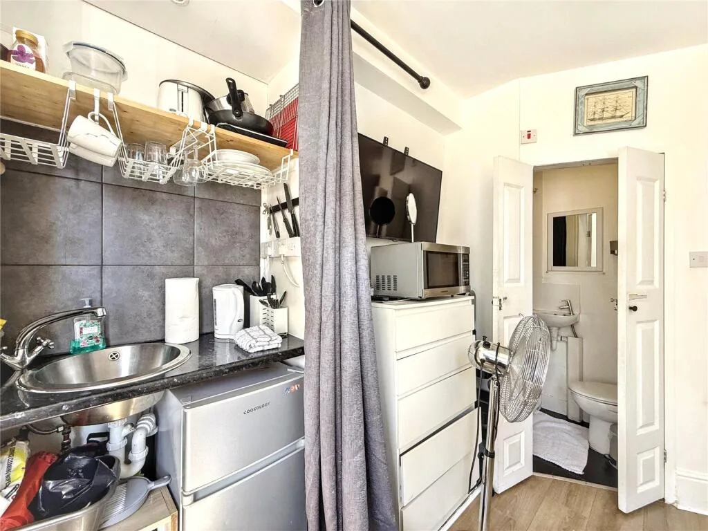 Studio apartment for rent