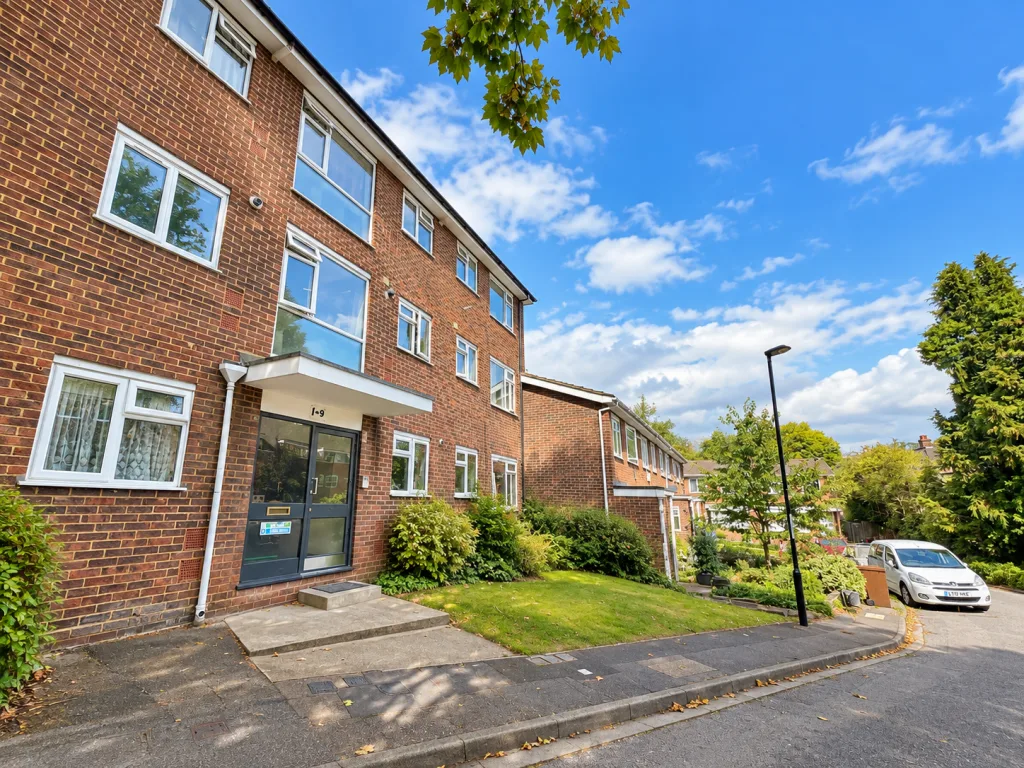 2 bedroom ground floor flat for rent