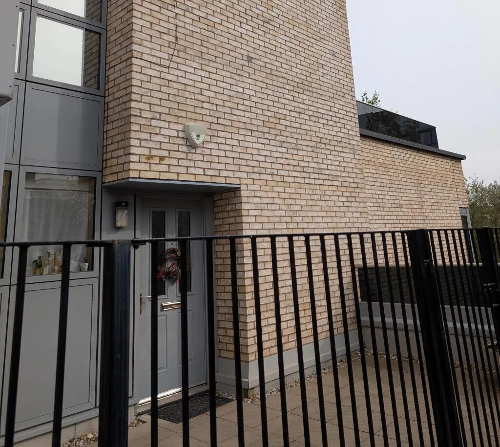 2 bedroom duplex for rent