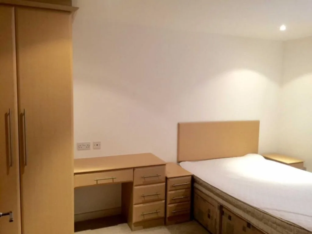 2 bedroom flat for rent