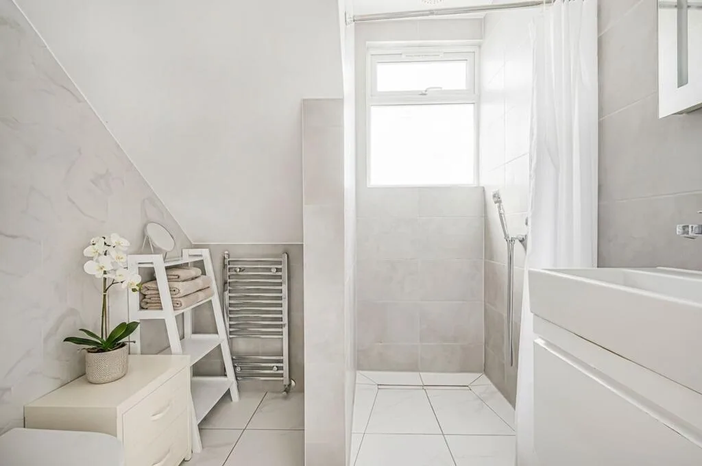 3 bedroom flat for rent