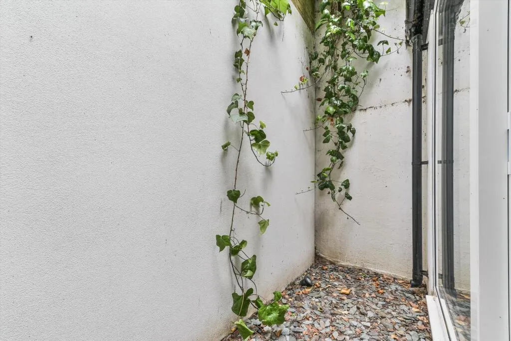 2 bedroom end of terrace house for rent