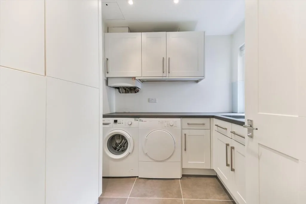 2 bedroom end of terrace house for rent