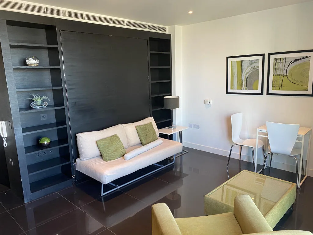 Studio flat for rent