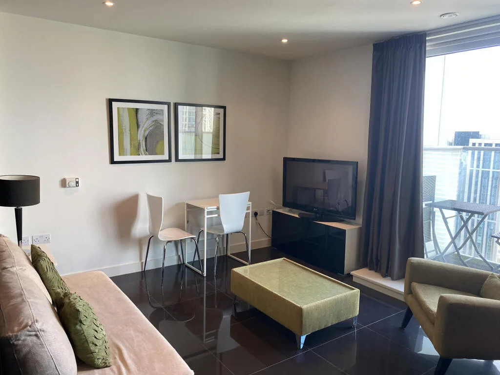 Studio flat for rent