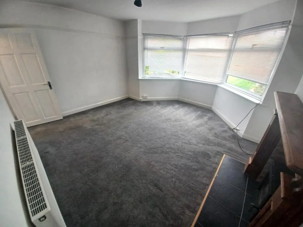 3 bedroom semi-detached house for rent
