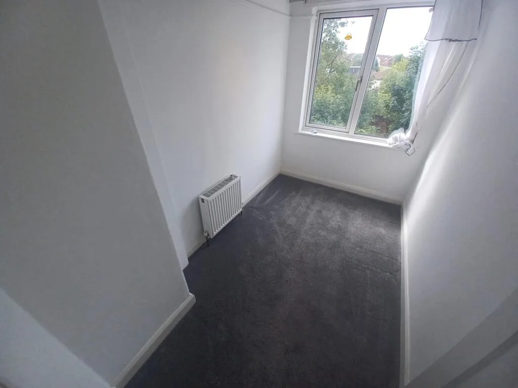 3 bedroom semi-detached house for rent