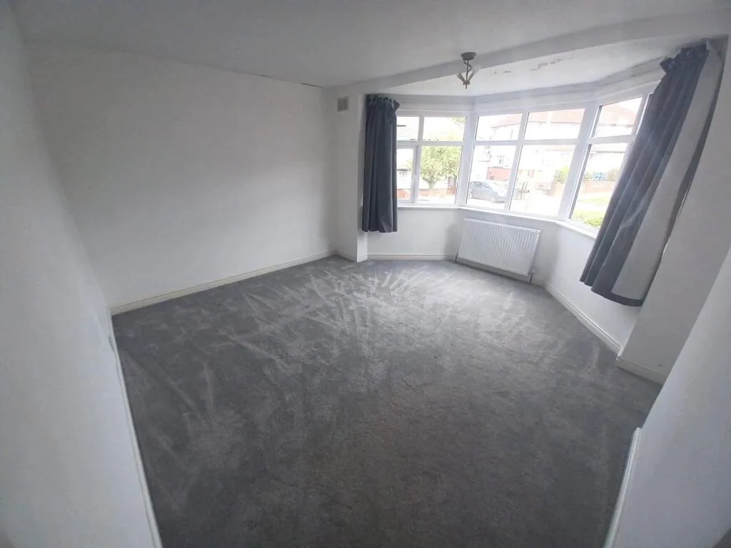 3 bedroom semi-detached house for rent