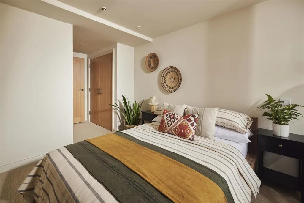 4 bedroom flat for rent